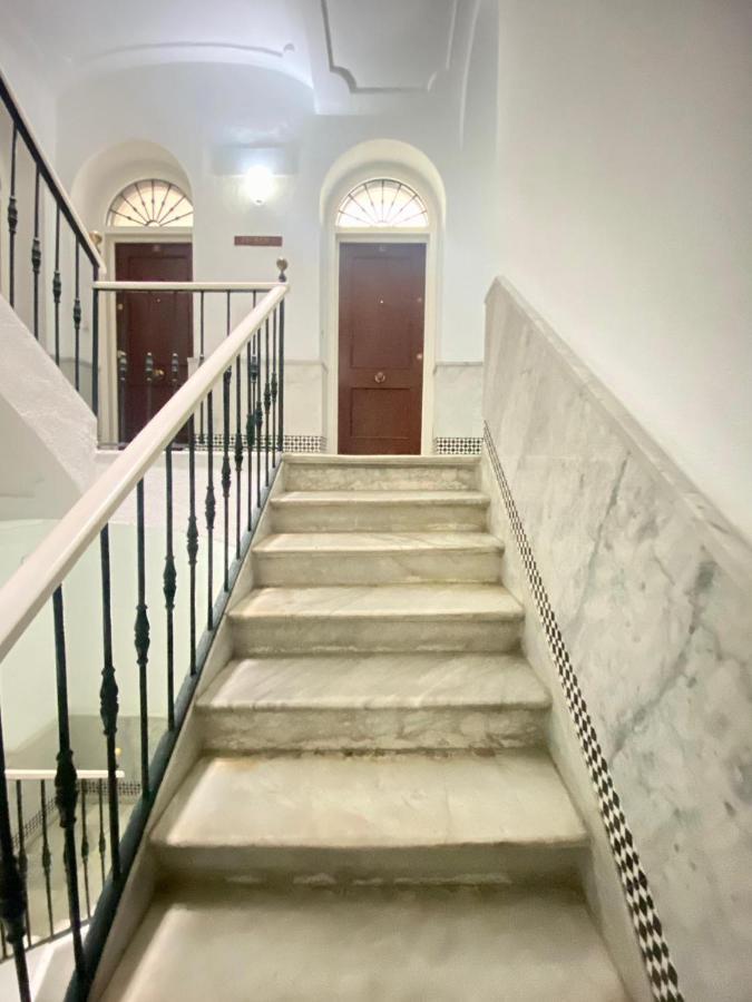 Apartamento Colon 1451 - Pleno Centro Y Wifi Gratis Cádiz Eksteriør bilde